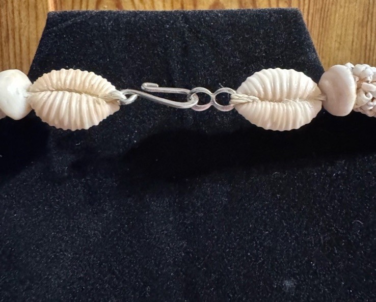 Statement Puka Shell Chunky Necklace - image 5
