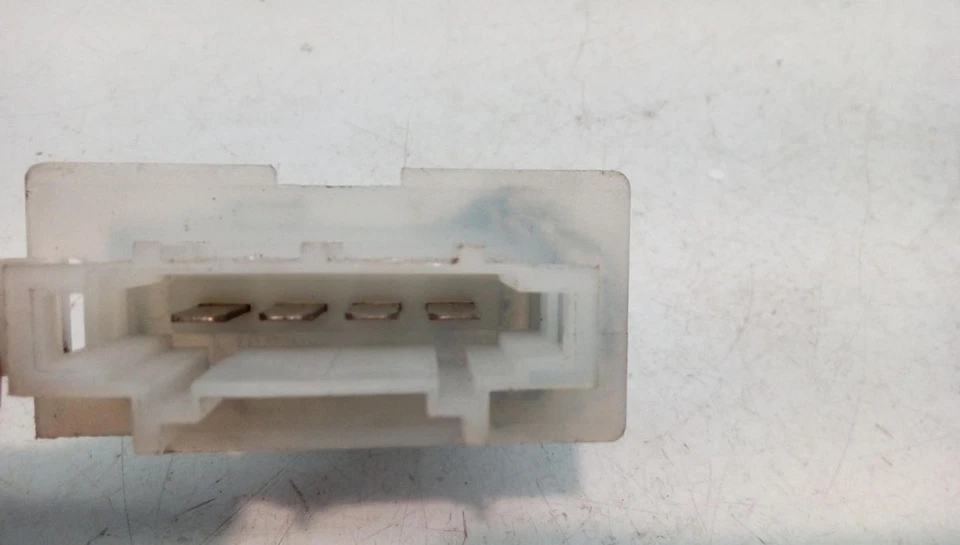 Relè ventola soffiatore VW PASSAT Variant B5 3B6 12380 1.6 Diesel 74kw 2010 28534406 - Immagine 3 di 3