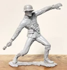 Large 5-1/2" Vintage 1963 Marx WWII German Soldier Throws Grenade Plastic Figure