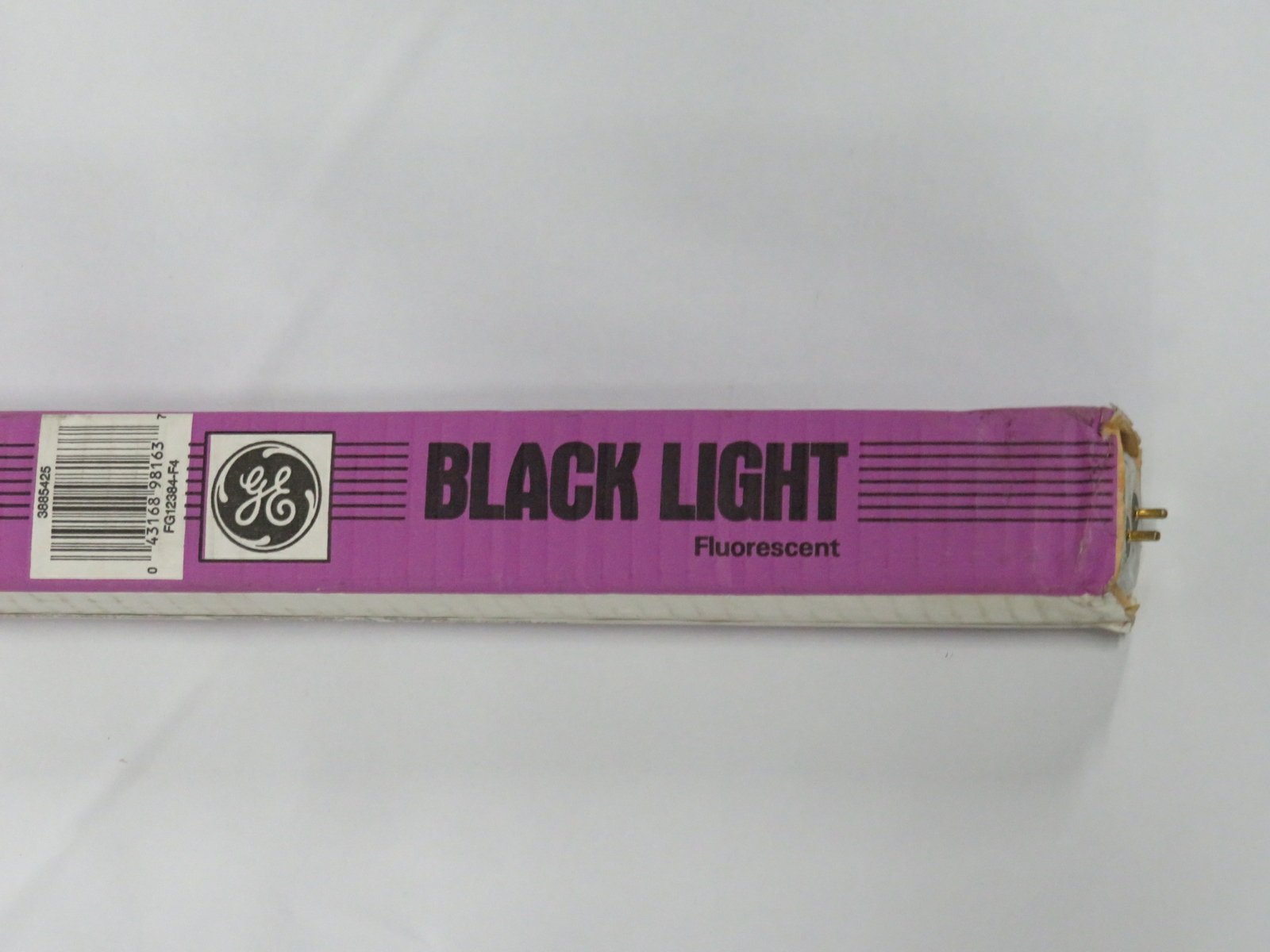 GE Lighting F40BLB Black Light Fluorescent Bulb 40W 48" Long NEW eBay