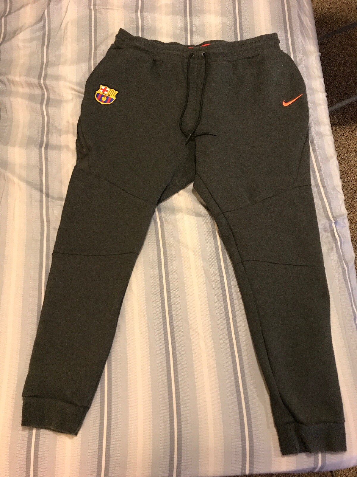 nike barcelona sweatpants