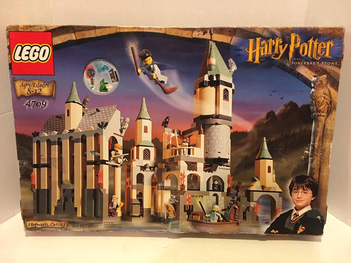 Lego # 4709 Harry Potter Hogwarts Castle w/ Instructions & Original Box