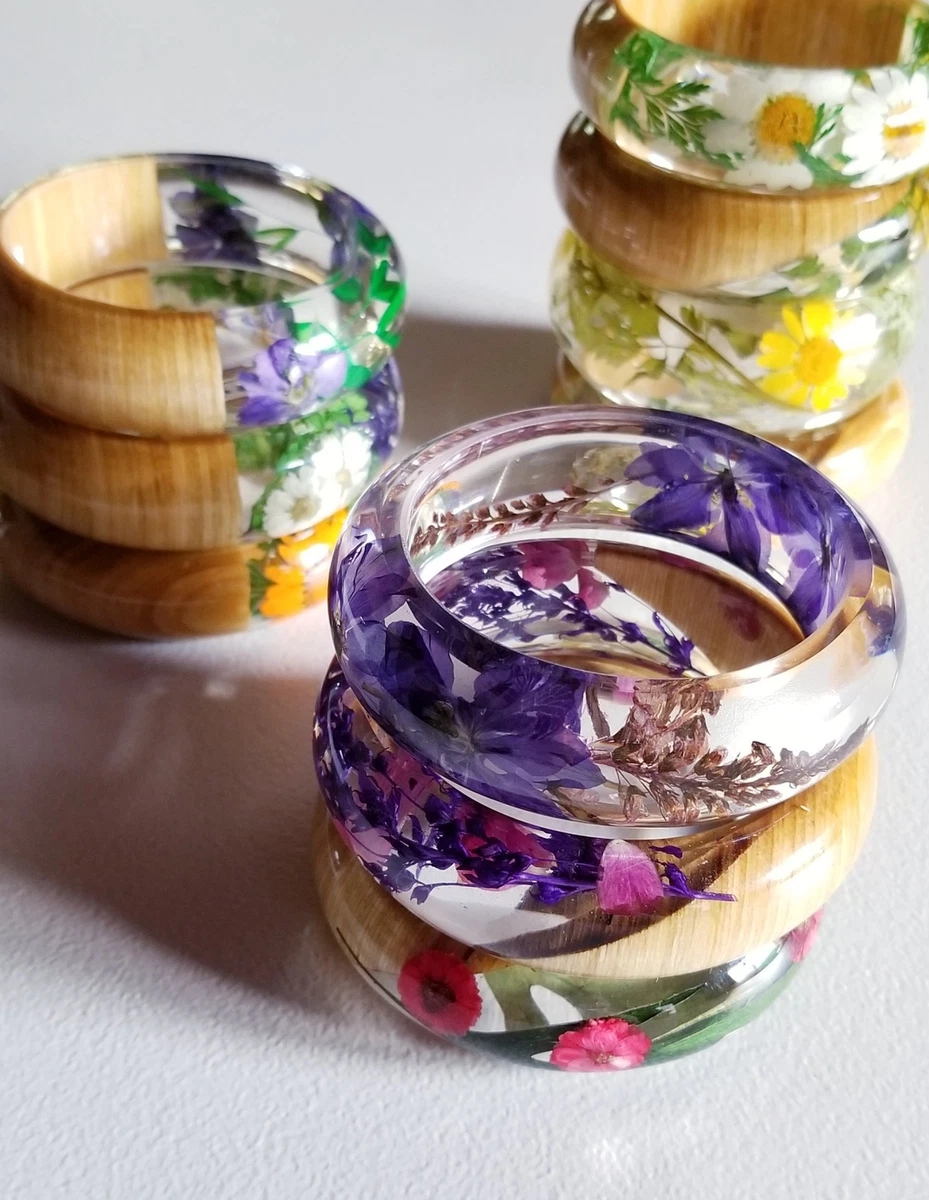 Resin Bangle Bracelet With Flowers