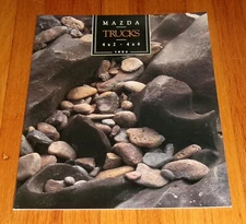 Original 1992 Mazda Truck Deluxe Sales Brochure Catalog 4x2 4x4 Pickup