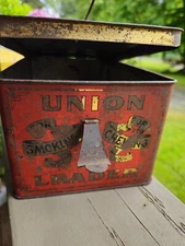 Union Leader Cut Plug Tobacco Tin  Smoke and Chew Lunch Box Size