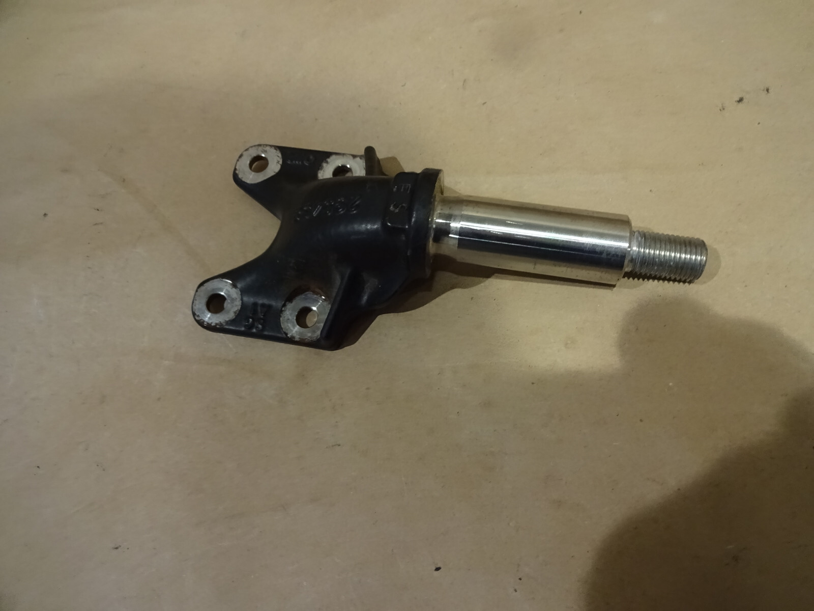 Ferrari California, F12,FF Front Bracket / Strut For Gearbox Support P/N 295438