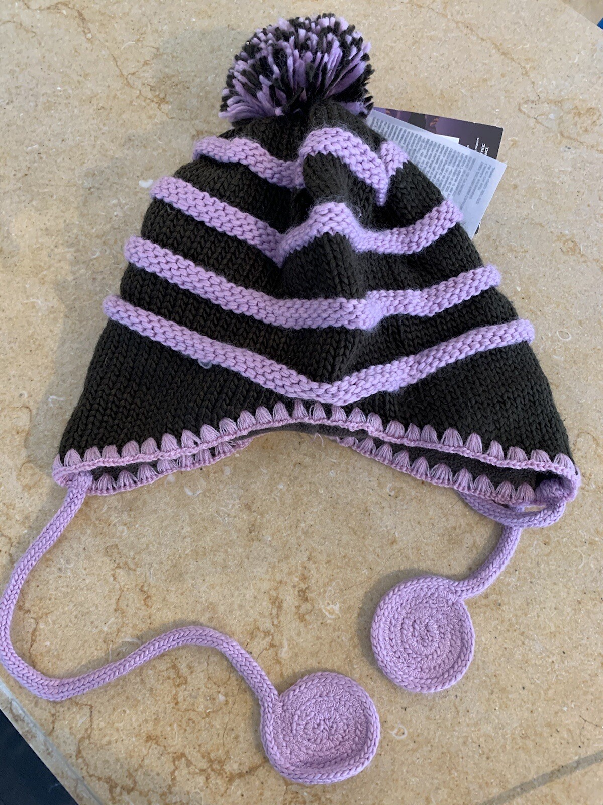 NUOVO cappello invernale Salomon Candy Beanie marrone viola taglia unica nuovo con etichette