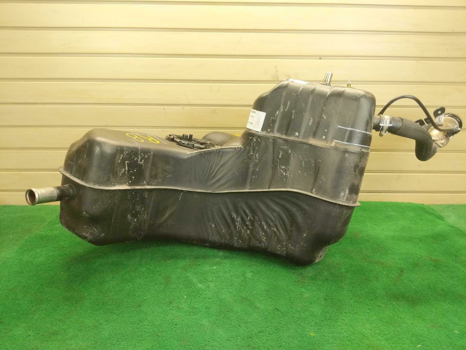 2017-2020 Audi R8 V10 OEM RH Fuel Tank Assembly P/4S7201022 K