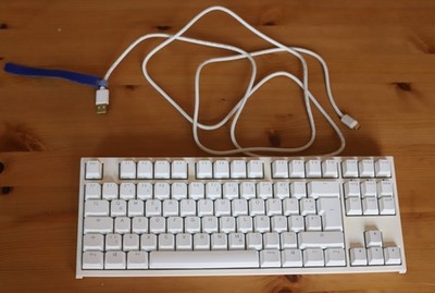 Ducky One 2 TKL mechanische Tastatur DE, weiß, Cherry MX Black Switches, RGB LED