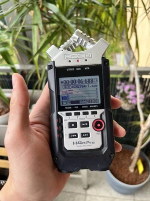 Zoom H4n Pro - Komplett-Set mit OVP - Professionell Gereinigt (guter Zustand) - Bild 1 von 4
