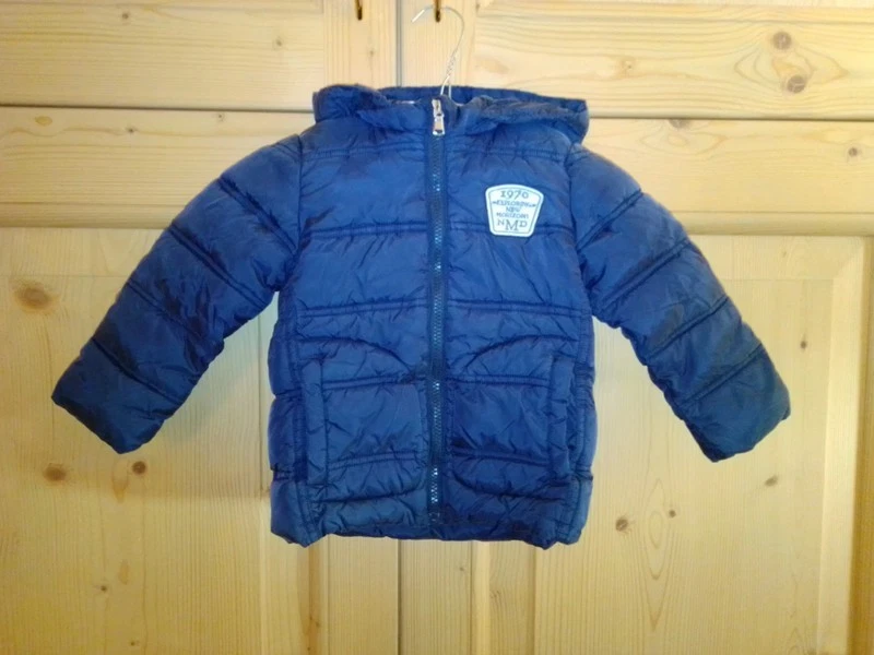Giacca Imbottita Per Bambino United Colors Of Benetton - Con Cappuccio E Orecchie 3D, Logo Ricamato, 100% Poliestere, Calda E Morbida