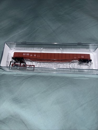 NEW ATHEARN RTR HO ATSF SANTA FE 65' MILL GONDOLA - 170888 | Condition: Used