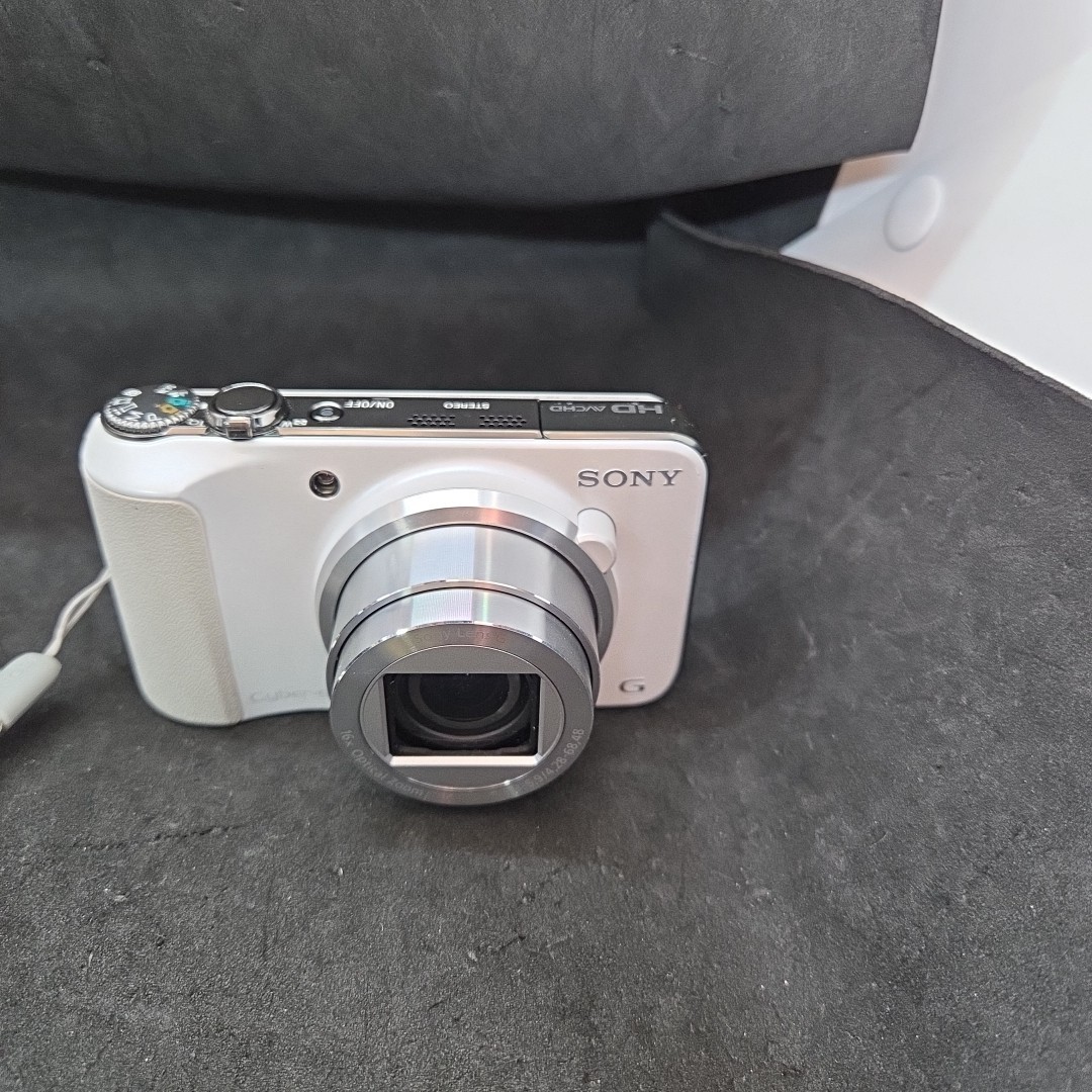 Sony Cyber-Shot DSC-HX10V Digital Point & Shoot Camera - TESTED