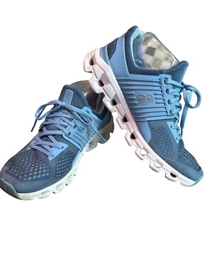 On Clouds Lake/Sky Blue Women's Size 8 Sneakers Cloudswift