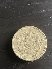 1983 Royal Arms One Pound Coin Old Style ( £1 )   EXTREMELY RARE- Wriring edges