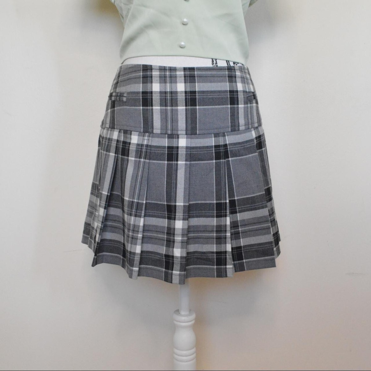 Vintage 00s 2000 y2k pleated plaid mini skirt school girl