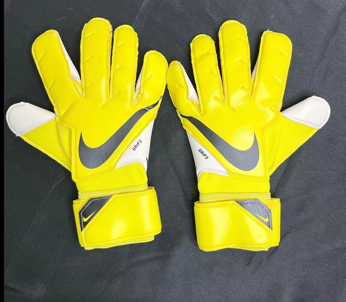 Nike Grip3 Goalkeeper Gloves 8