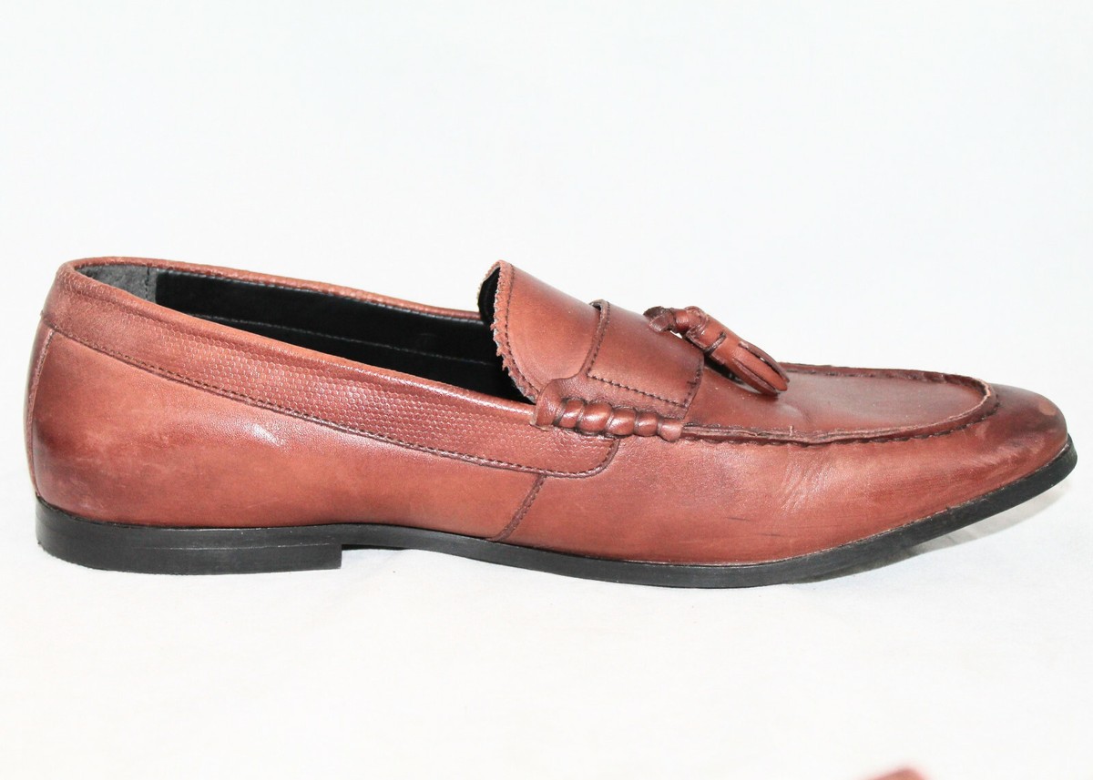 Walk London Brown Leather Tassel Loafers | US 11‎ | Classic Preppy Walk London Sean tassel Loafer | Brown Leather | Official Site main image 2