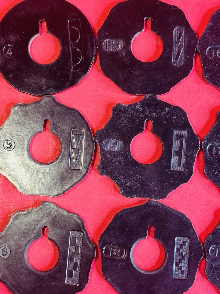 Conjunto raro de 33 discos da moda Singer Flat Cams 1-32, 37 máquinas de costura 306 319 + - Imagem 4 de 4