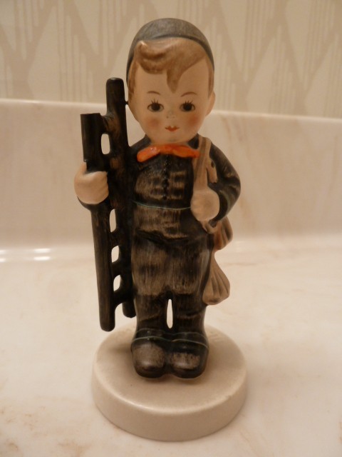 HUMMEL “CHIMNEY SWEEP” #12 2/0