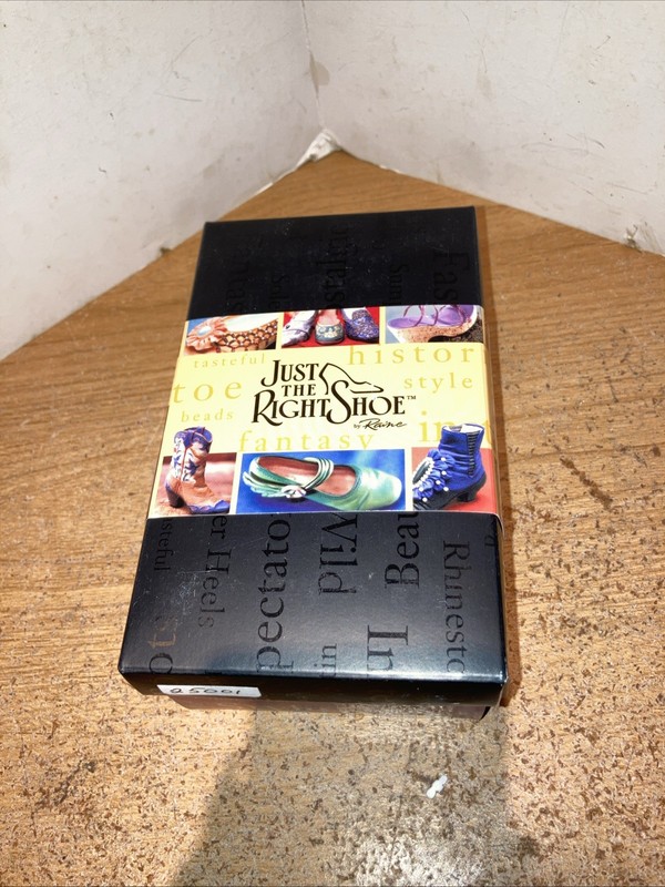Just The Right Shoe NIB Ravishing Red 25001