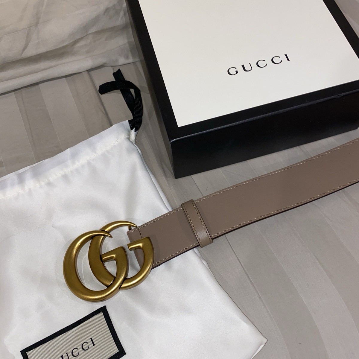 Gucci Marmont Taupe Leather Belt with Gold Buckle Gucci Taupe GG Marmont Belt main image 3