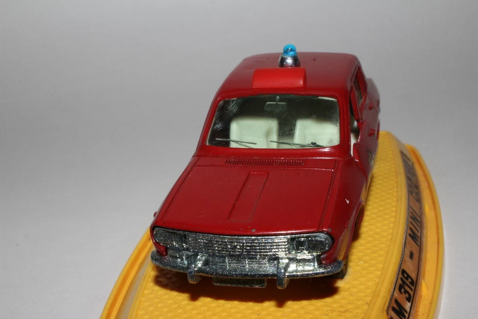 Juguetes Pilen, Renault 12-S Fire años 70, escala 1/43 hecho en España, bonito original Foto 4 de 4