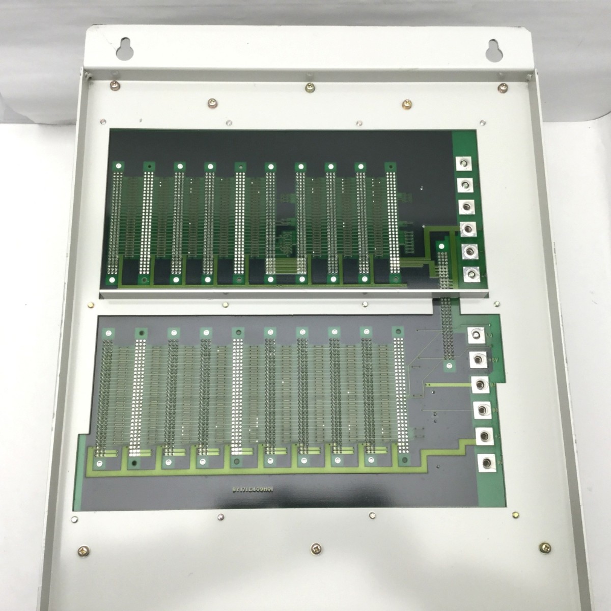 Mitsubishi UF20A-1 MELDAS-W4A Control Unit Rack For DWC-110C Mitsubishi UF20A-1 MELDAS-W4A Control Unit Rack For DWC-110C