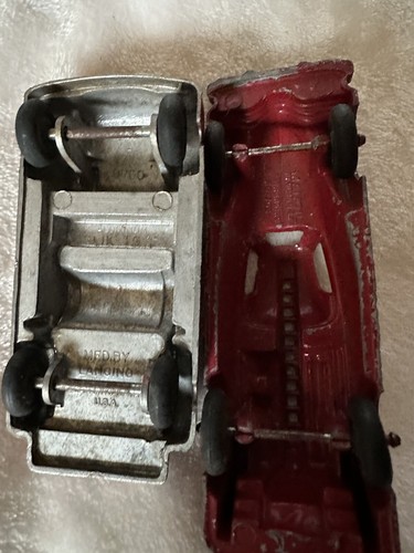Vintage 1940’s Manoil Fire Truck & Silk Toys Fire Truck Lot (2) USA - Picture 6 of 7