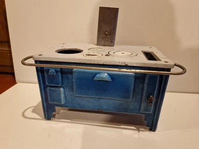 Jouet ancien Cuisinière BABY BAUDIN en fonte émaillée bleu - Photo 1/4