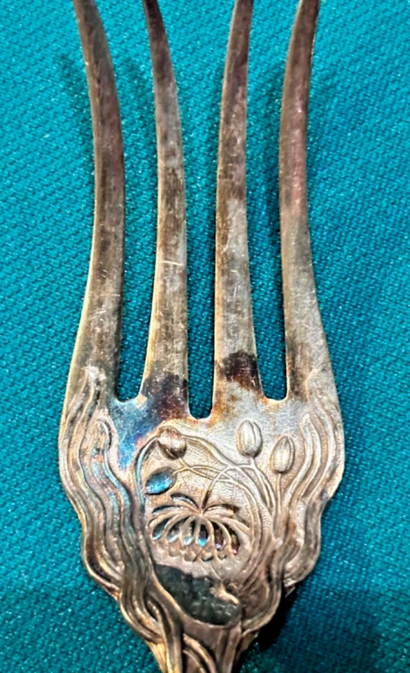 NENUPHAR BY INTERNATIONAL SILVER CO--JUEGO DE 6 TENEDORES DE ENSALADA INDIVIDUALES--LIRIO DE AGUA Foto 4 de 4