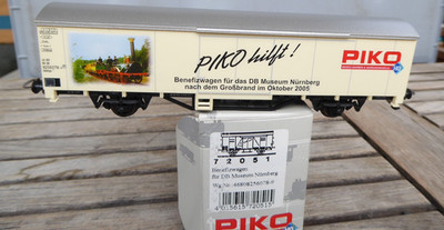 Piko 72051 H0 Helps Charity Car 2005 DB Ag Museumsbrand Nϋrnberg, Refrigerator
