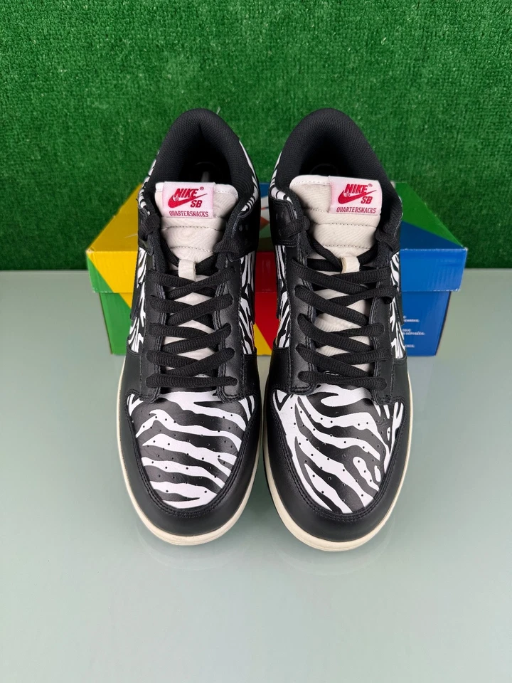 Size 13 - Quartersnacks x Nike Dunk SB Low Little Debbie’s Zebra Cakes - Image 4 of 4