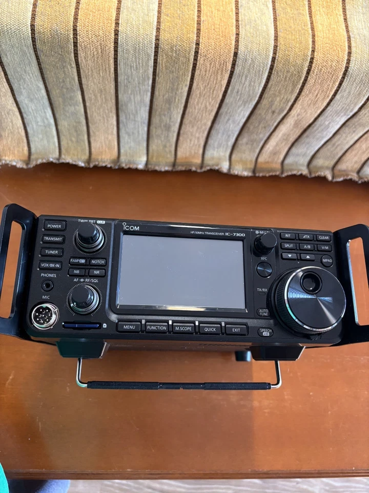 Icom IC 7300 SDR Transceiver KW/50/70 MHz gebraucht mit Modifikationen - Bild 4 von 4