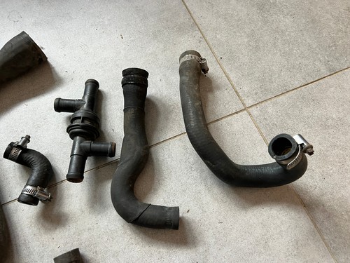 Mercedes G class W463 G400 CDI GENUINE Coolant Hoses - Picture 7 of 12