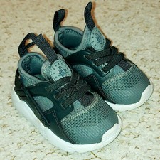 Nike air hurache run ultra TD Bany 859594-026 USED Trainers Size UK 3.5 