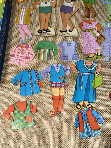VTG 1971 Whitman Paper Dolls My Very Best Friend W Clothes & Original Box - Picture 5 of 6