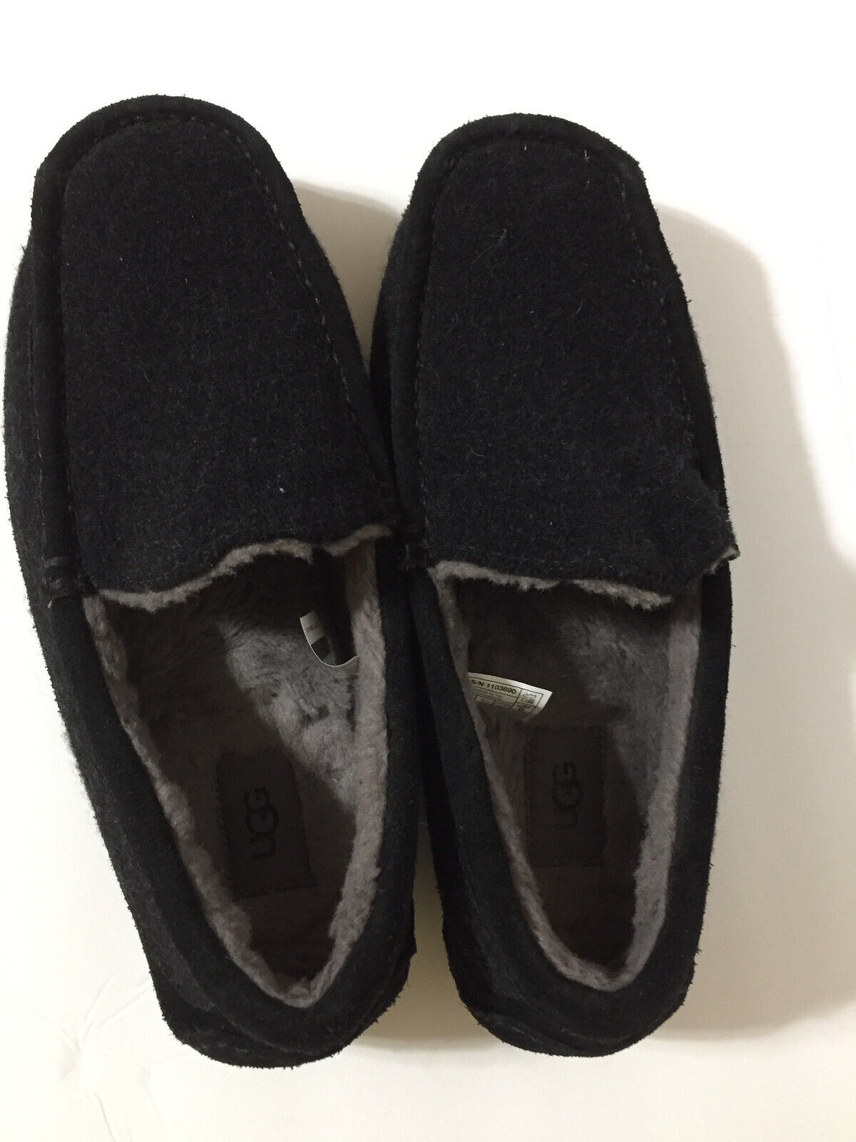 Ugg Mens Sheep Skin Slippers Black Suede and Fabr… - image 3