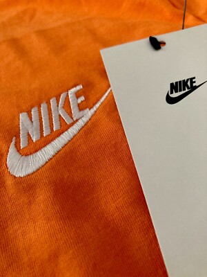 Nike Sportswear Club T-Shirt Tee NSW ORANGE Urlaub Strand Gym Herren Größen S, M, L