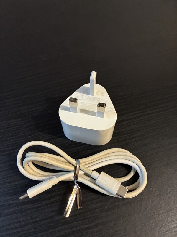 Genuine Meta Quest 3/3S Charger and Cable (Power Supply)