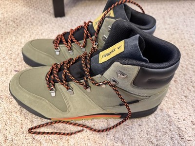 NEW Adidas TERREX Snowpitch COLD.RDY Hiking Boots, Men's 12, Green/Black