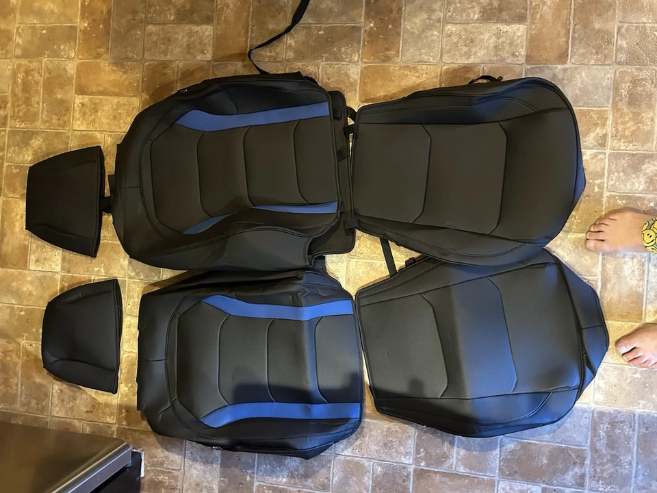 Capa de couro personalizada Chevy Camaro 2016 a 2025 - Imagem 2 de 2