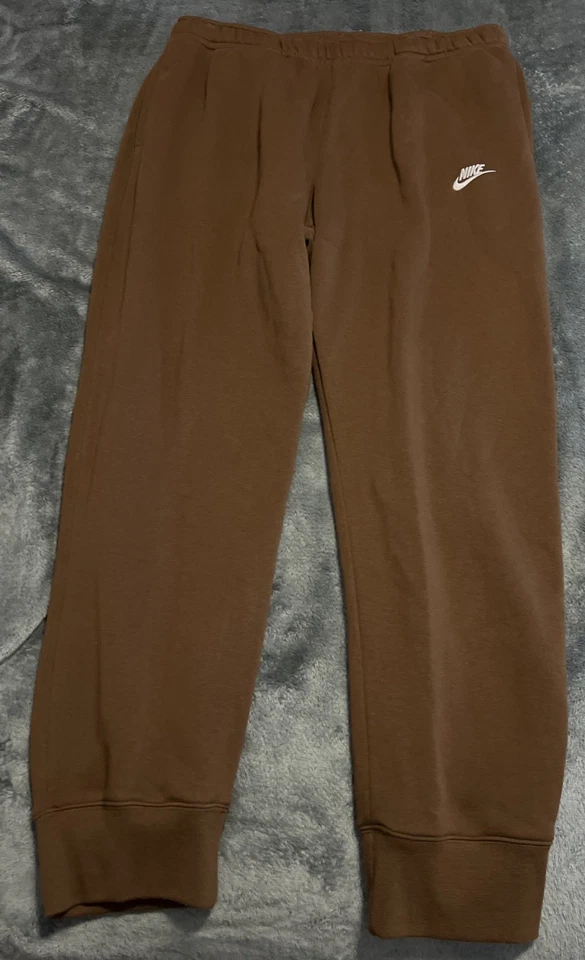 Calça de moletom Nike Sportswear Club lã marrom GG nova sem etiquetas BV2671-259 - Imagem 2 de 4