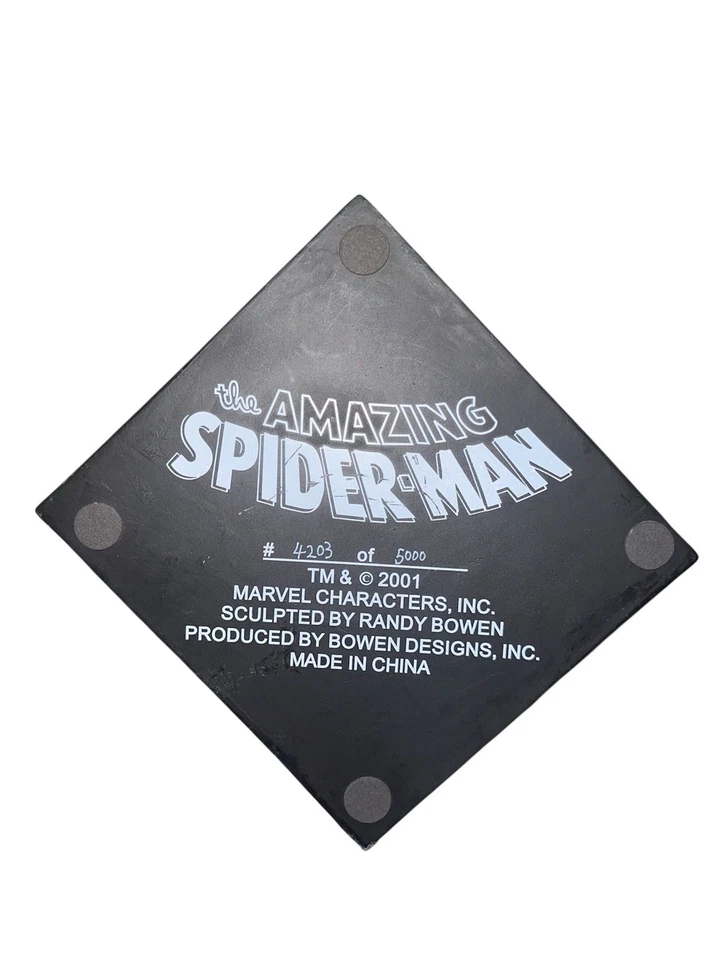 Estatua pintada Bowen Designs The Amazing Spider-Man (versión de acción) #4203/5000 Foto 2 de 4