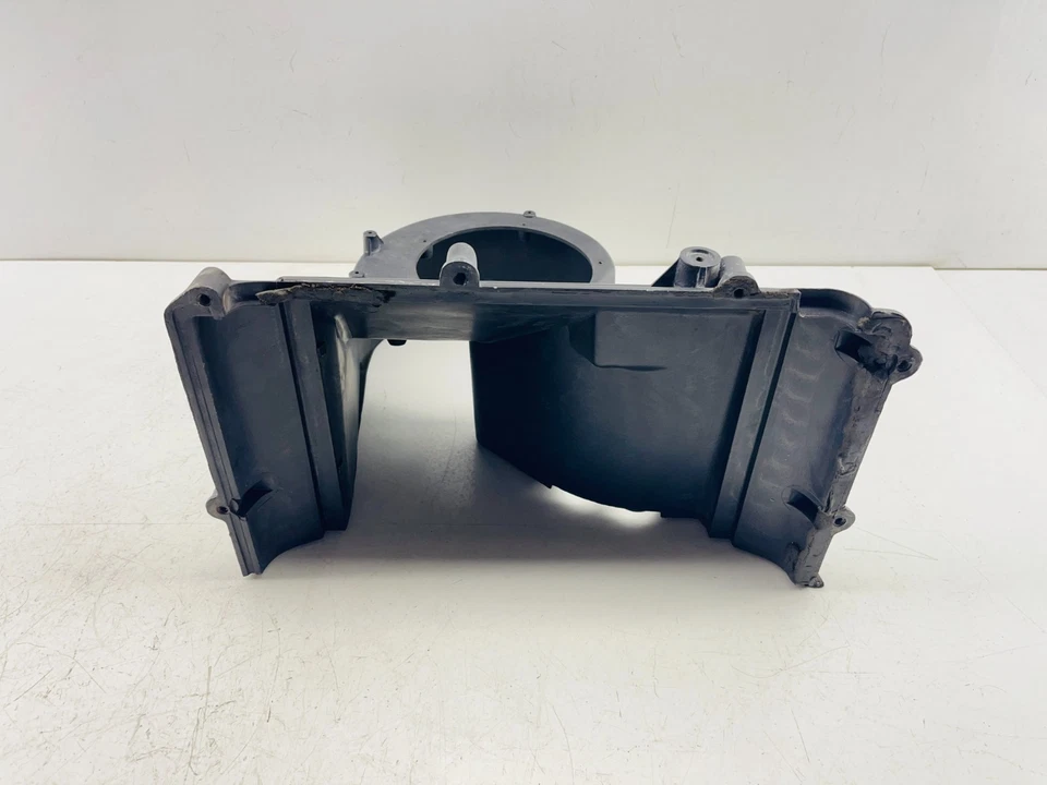 Cubierta de ventilador Chevrolet Corvette 1991-1996 OEM 52455531 Foto 3 de 4