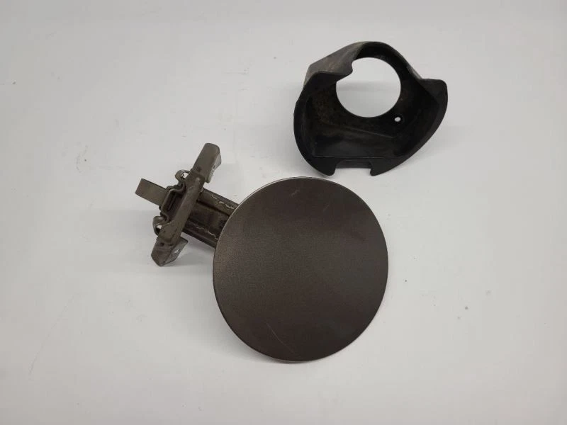 Коричневая дверь топливного бака 2008-2010 CHEVROLET MALIBU  - Изображение 4 из 4