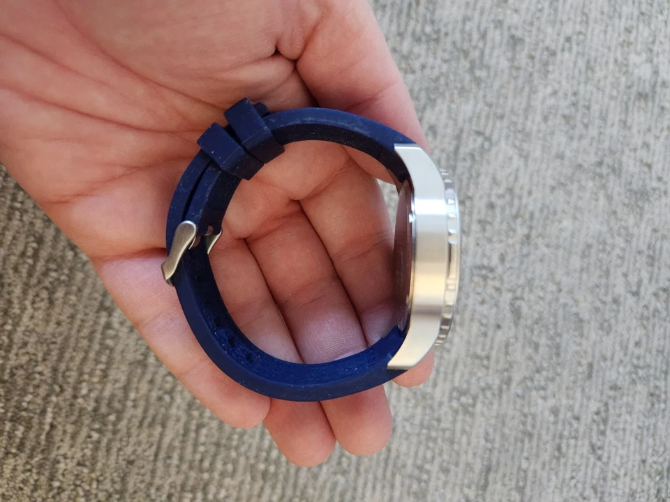 NUEVO RELOJ TOMMY HILFIGER 1791142 PARA HOMBRE ESFERA AZUL Y CORREA DE SILICONA AZUL Foto 3 de 3