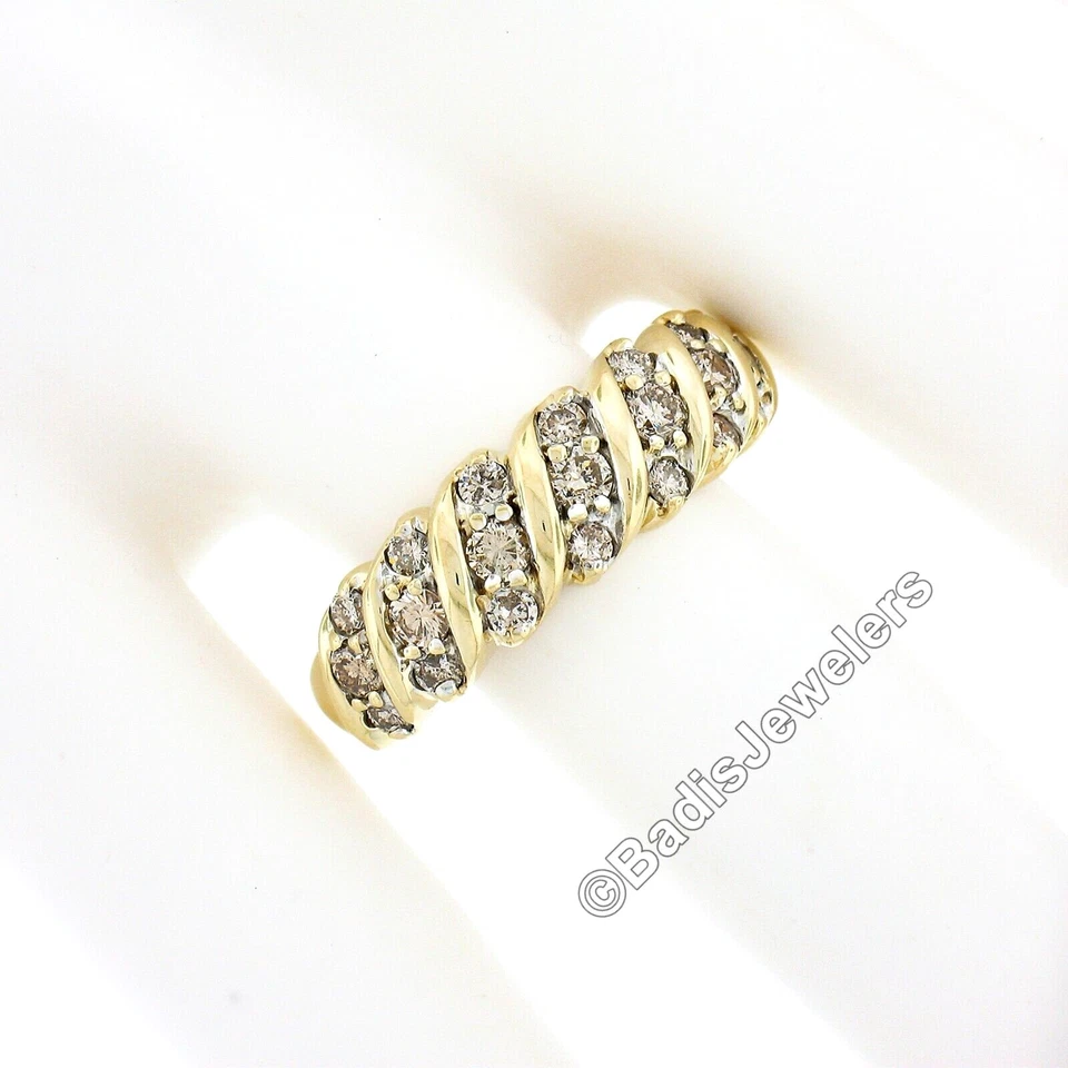 Anillo de oro amarillo de 10 k 0,84 quilates elegante claro champán redondo diamante festoneado Foto 4 de 4