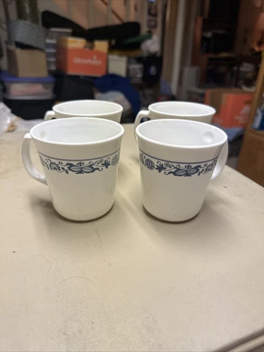 4 Corning Pyrex Corelle Old Town Blue Coffee Cup Mugs - White Blue Onion Design