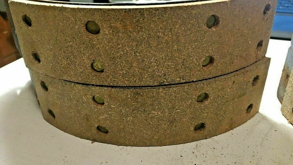 Zapatas de freno traseras Ford Cortina MK I GT 1963-65 y Lotus Cortina -C8RZ-2200-A-NOS-C9 Foto 3 de 4